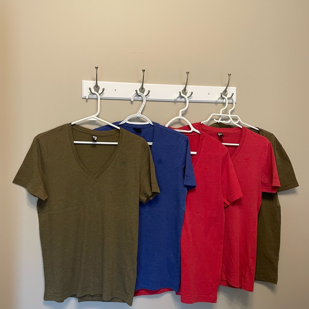 One lot of 5 Men’s G-Star Short Sleeve Tees - Olive, Blue, Red.